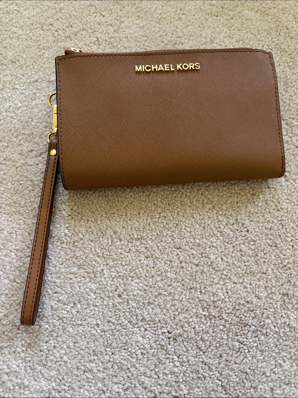 Michael Kors Brown Jet set Large Leather Smartphone Wristlett Wallet